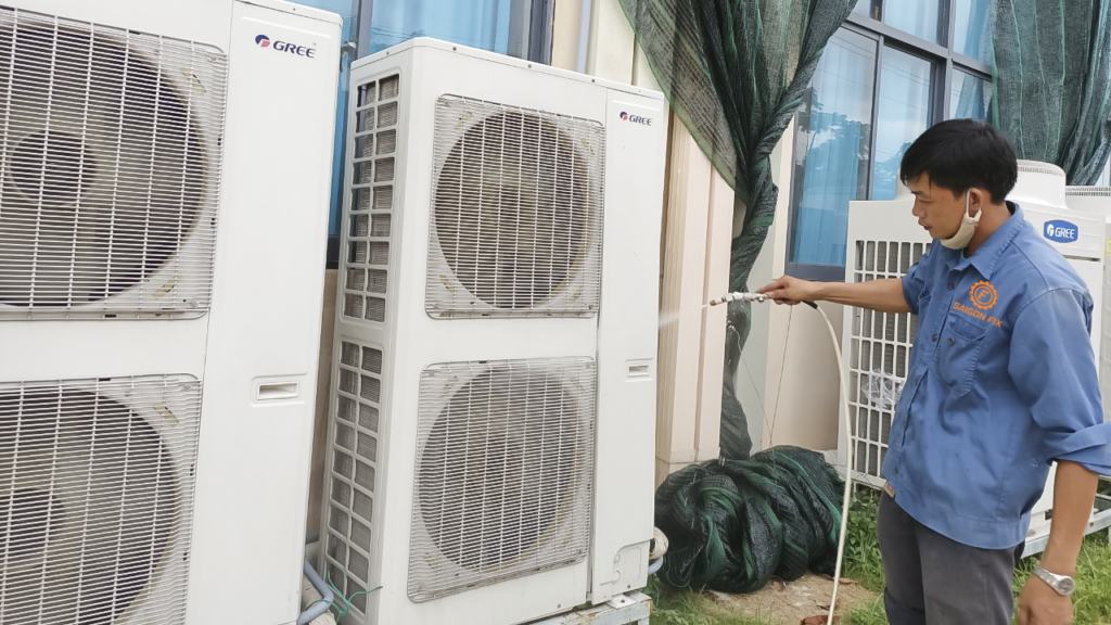 Vệ sinh máy lạnh