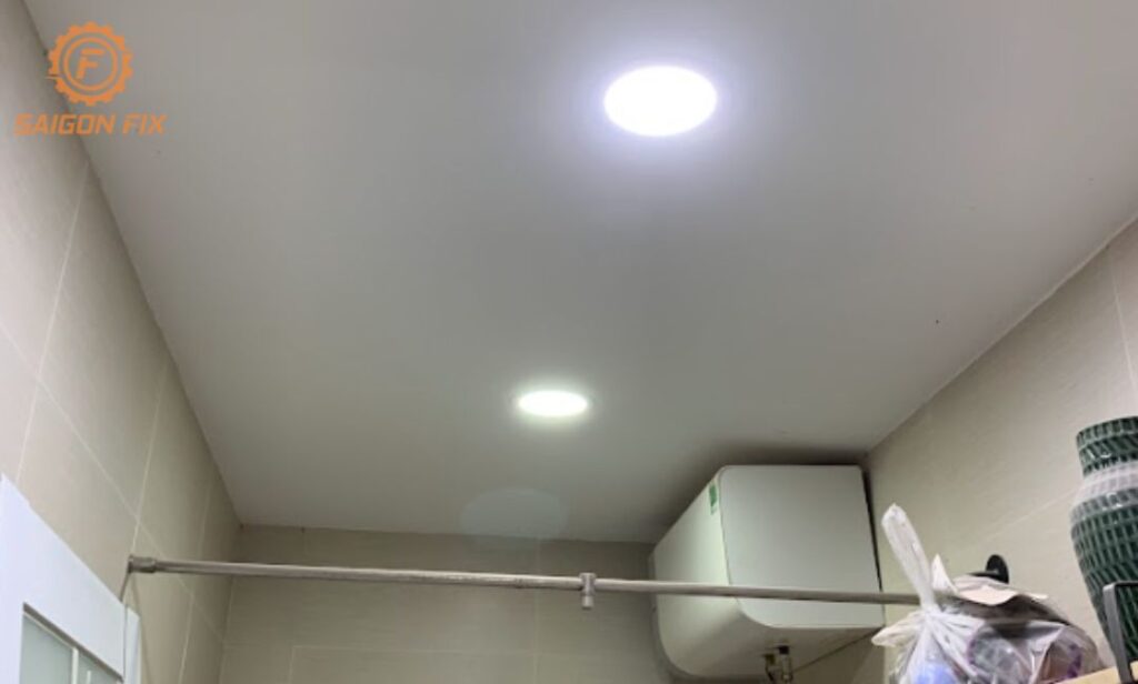 Lắp đèn trần anh Bảo Phú Nhuận