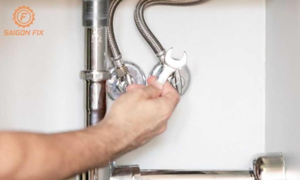 Cách sửa vòi nước nóng lạnh chảy yếu