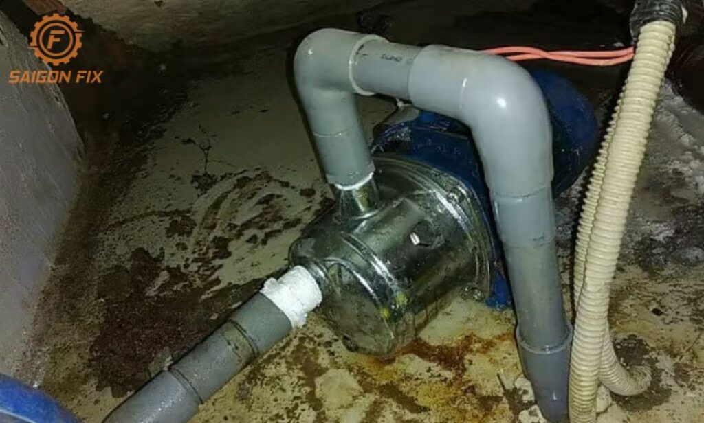 Máy bơm nước lúc mạnh lúc yếu