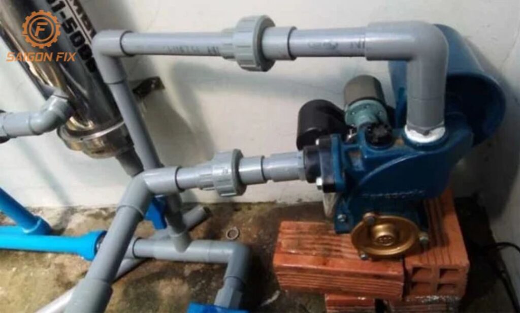 Máy bơm nước lúc mạnh lúc yếu