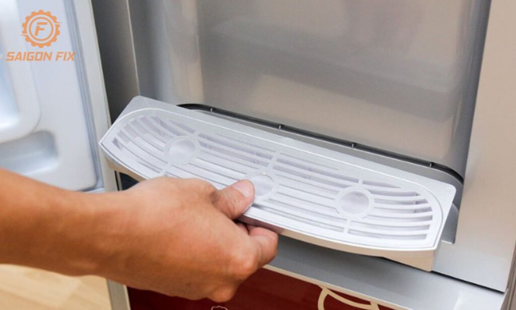 Cách vệ sinh cây nước nóng lạnh