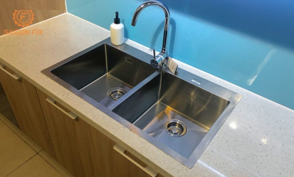lắp bồn rửa chén inox