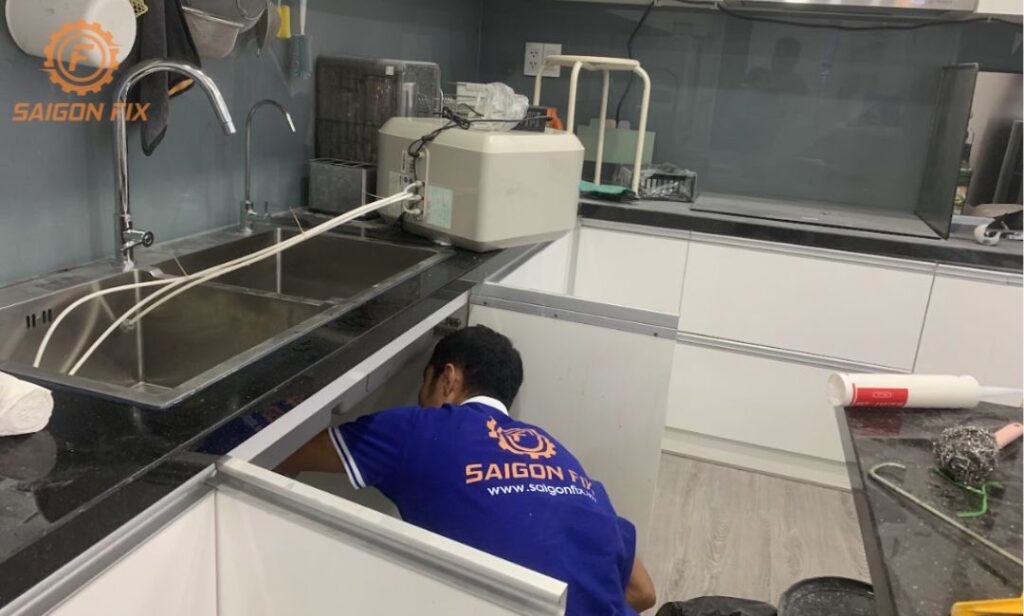 lắp bồn rửa chén inox