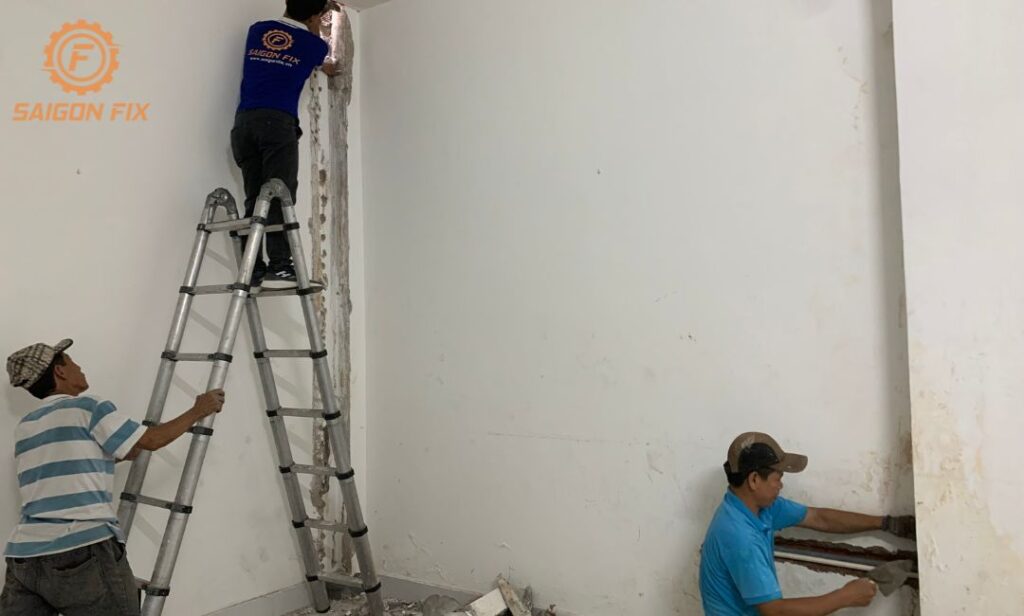 Lắp đặt đường ống nước anh Phú Phường Tân Thới Hiệp