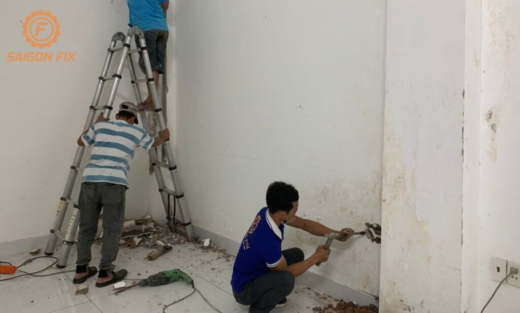 Lắp đặt đường ống nước anh Phú Phường Tân Thới Hiệp