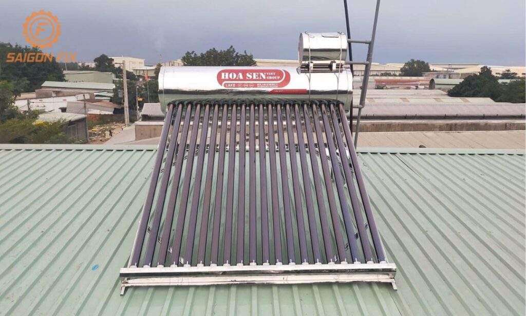 sửa máy nước nóng năng lượng mặt trời hoa sen