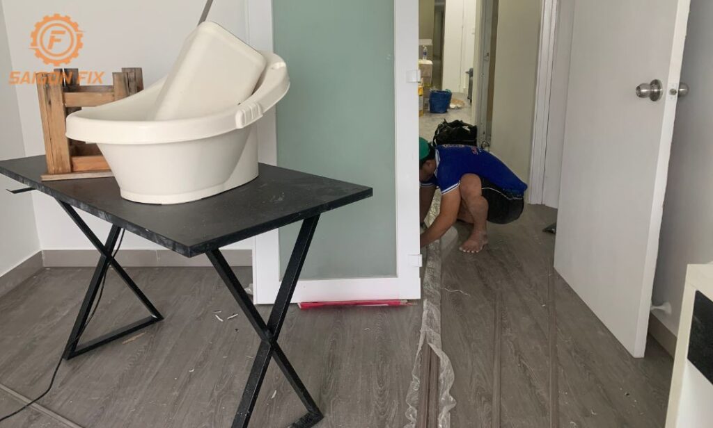 Thi công dán lót sàn cho chung cư chị Thảo phường Sài Gòn