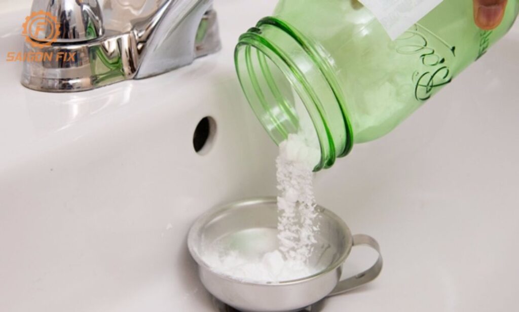 Cách làm tan mỡ trong ống thoát nước