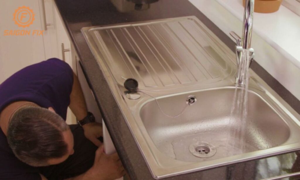 cách sửa bồn rửa chén bị rỉ nước