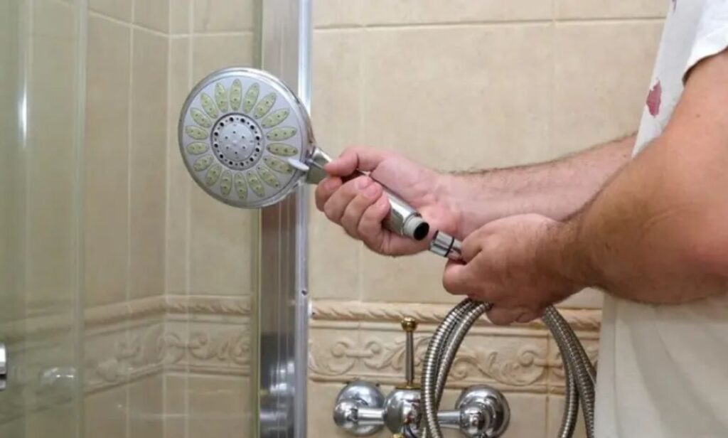 Cách sửa vòi sen tắm bị rỉ nước