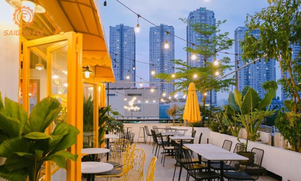 lắp đèn trang trí quán cafe