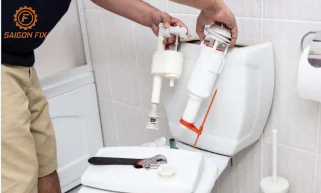 cách thay phao bồn cầu