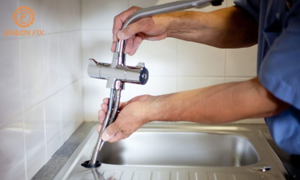 thay vòi nước lavabo